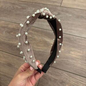Brown velvet pearl headband
